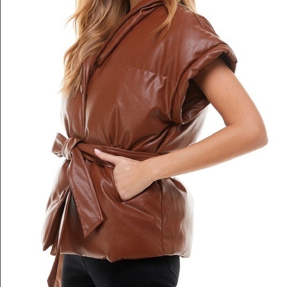 Oversized puffy vest - Picture 2 of 2